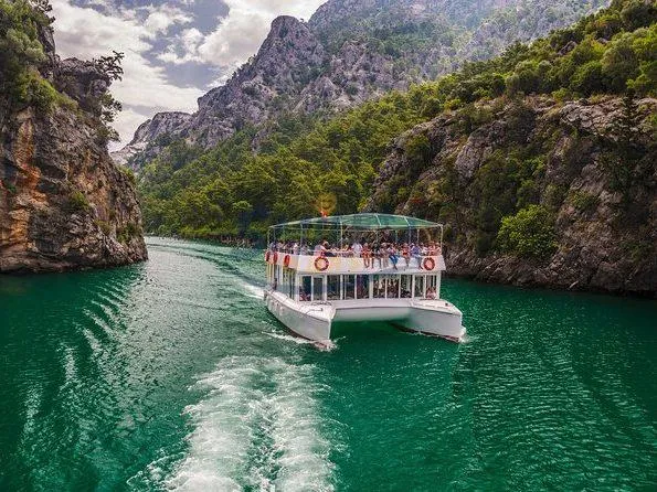 Green Canyon — türkisfarbenes Wasser